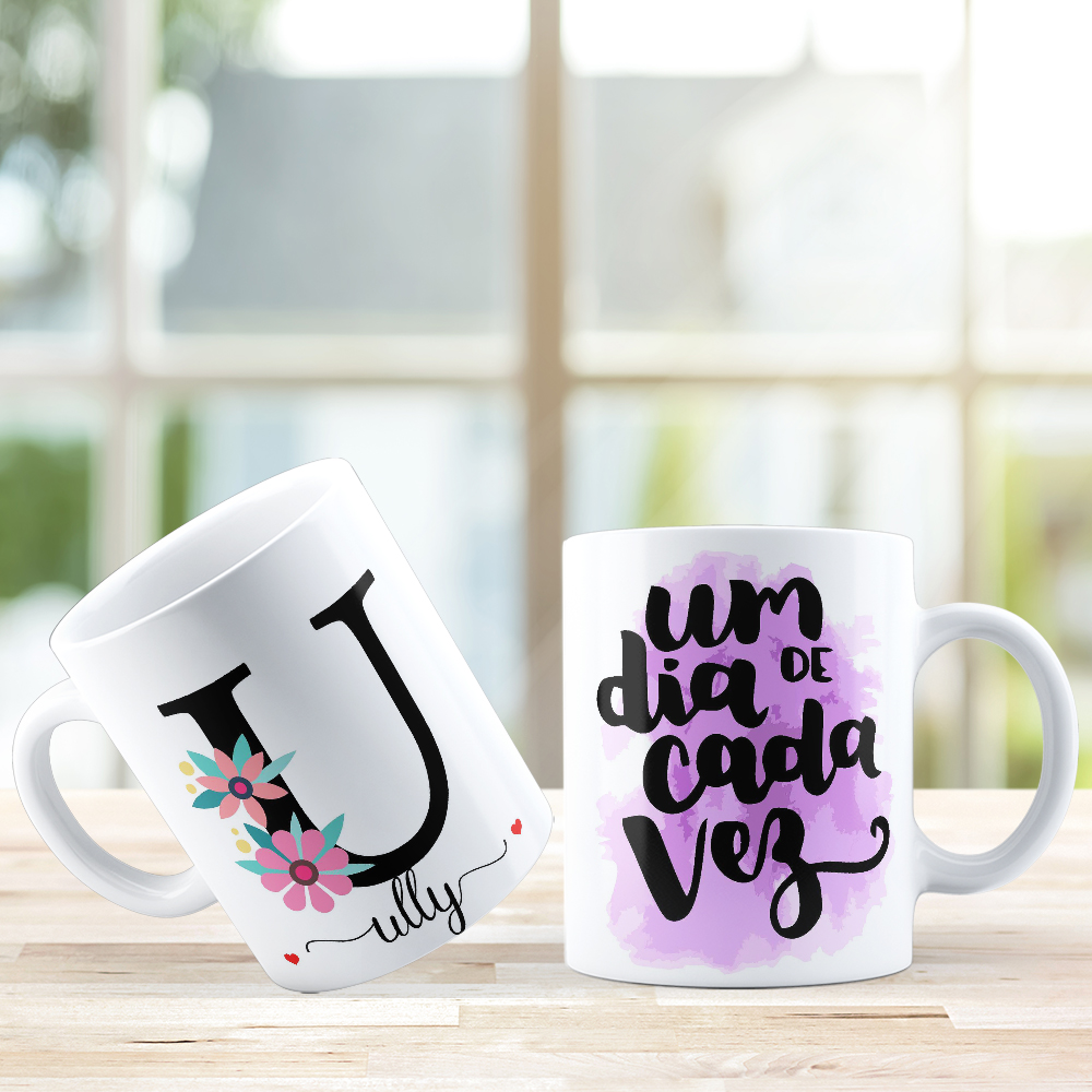 Caneca de Porcelana Personalizada Letra U Modelo: Floral com Frases