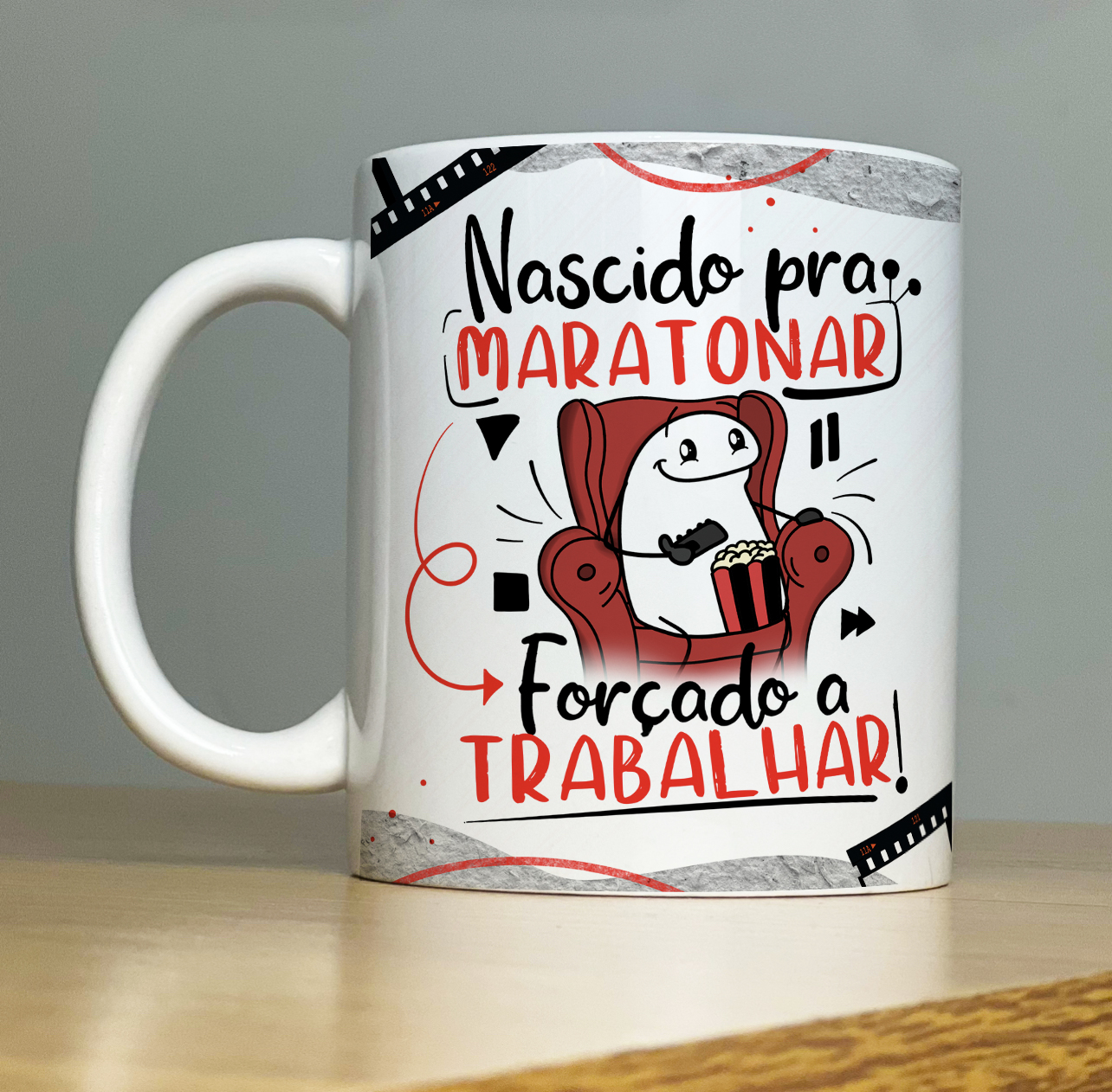 Caneca Personalizada de Porcelana - Pai - Nascido pra Maratonar, Forçado a Trabalhar