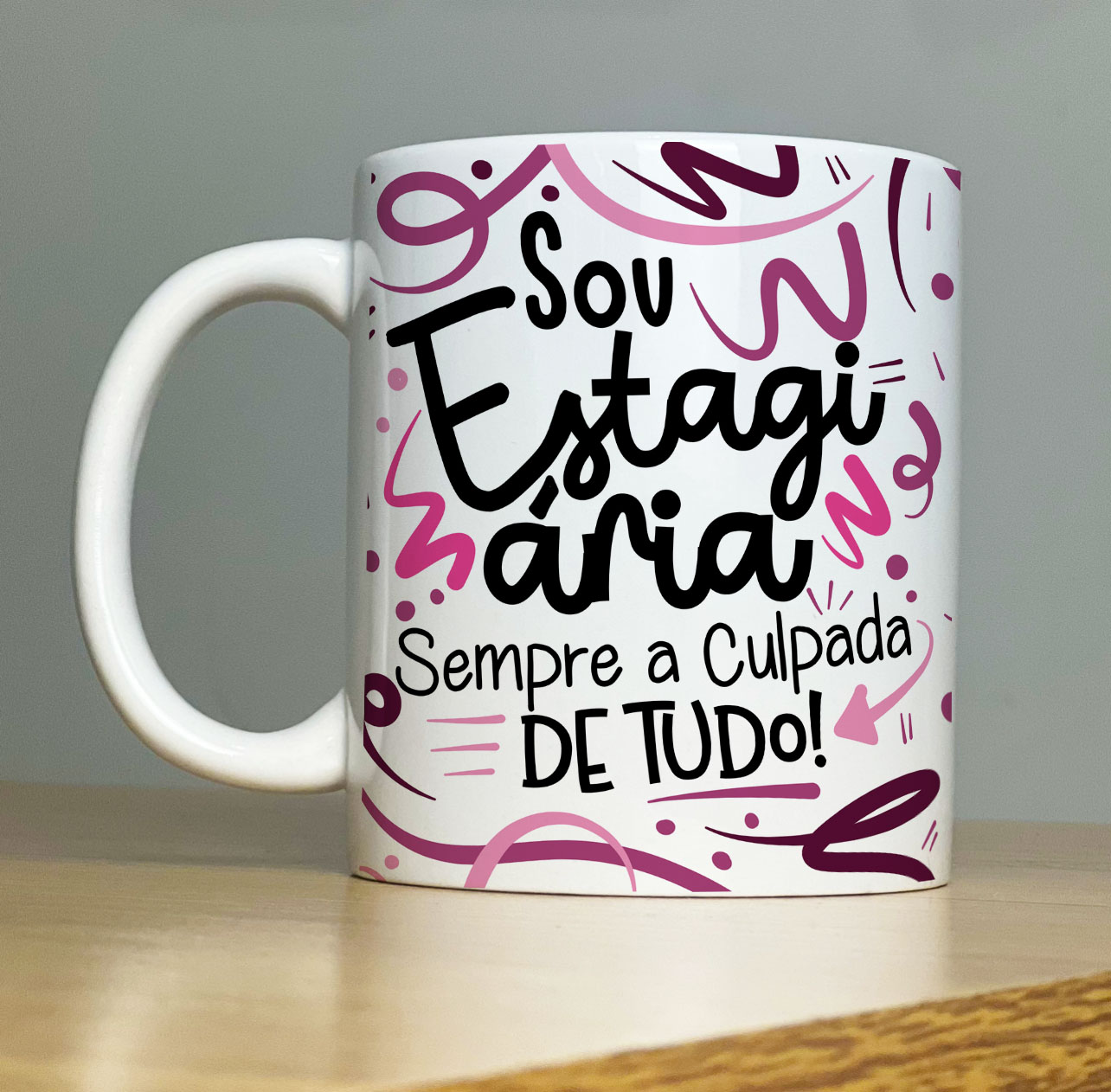 Caneca Personalizada de Porcelana – Profissão: Sou Estágiaria -  325ML